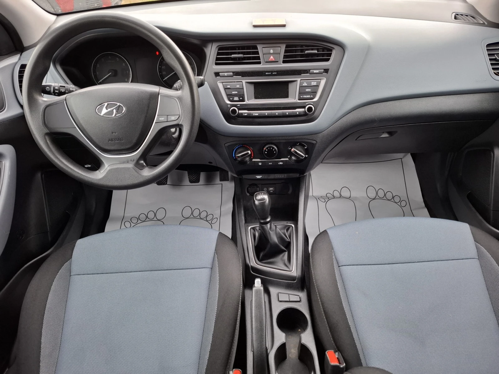 Hyundai I20 1.2 EURO6 , снимка 7 - Автомобили и джипове - 54638174