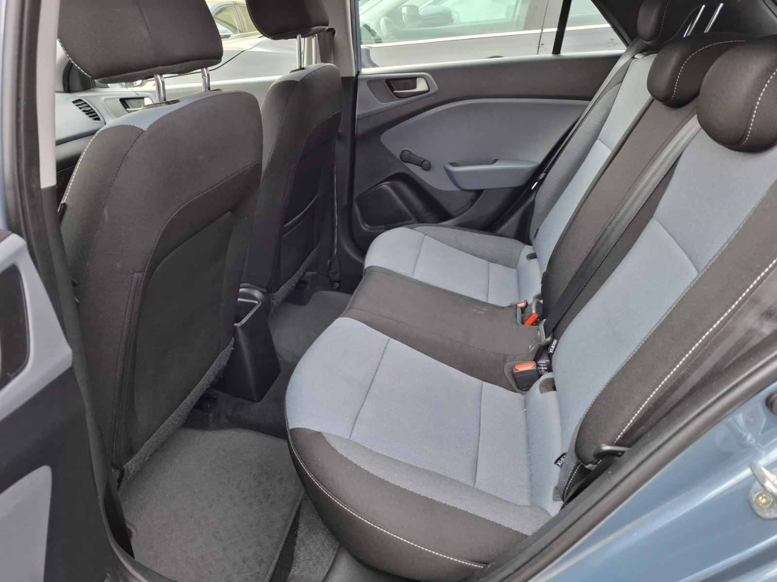 Hyundai I20 1.2 EURO6 , снимка 6 - Автомобили и джипове - 54638174
