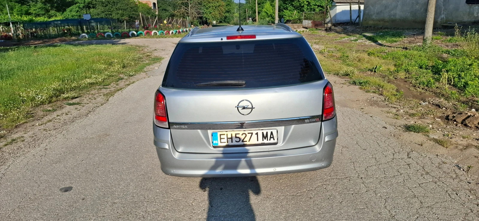 Opel Astra 1.9 cdti, снимка 5 - Автомобили и джипове - 54900328