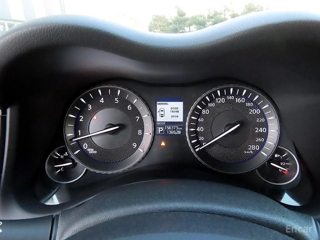 Infiniti Q70 3.7* V6, снимка 8 - Автомобили и джипове - 54964748