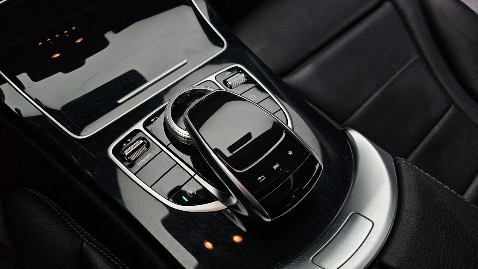 Mercedes-Benz C 220, снимка 17 - Автомобили и джипове - 54968387
