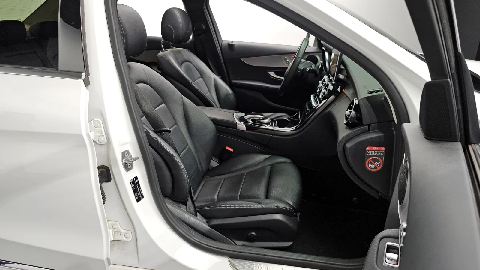 Mercedes-Benz C 220, снимка 15 - Автомобили и джипове - 54968387