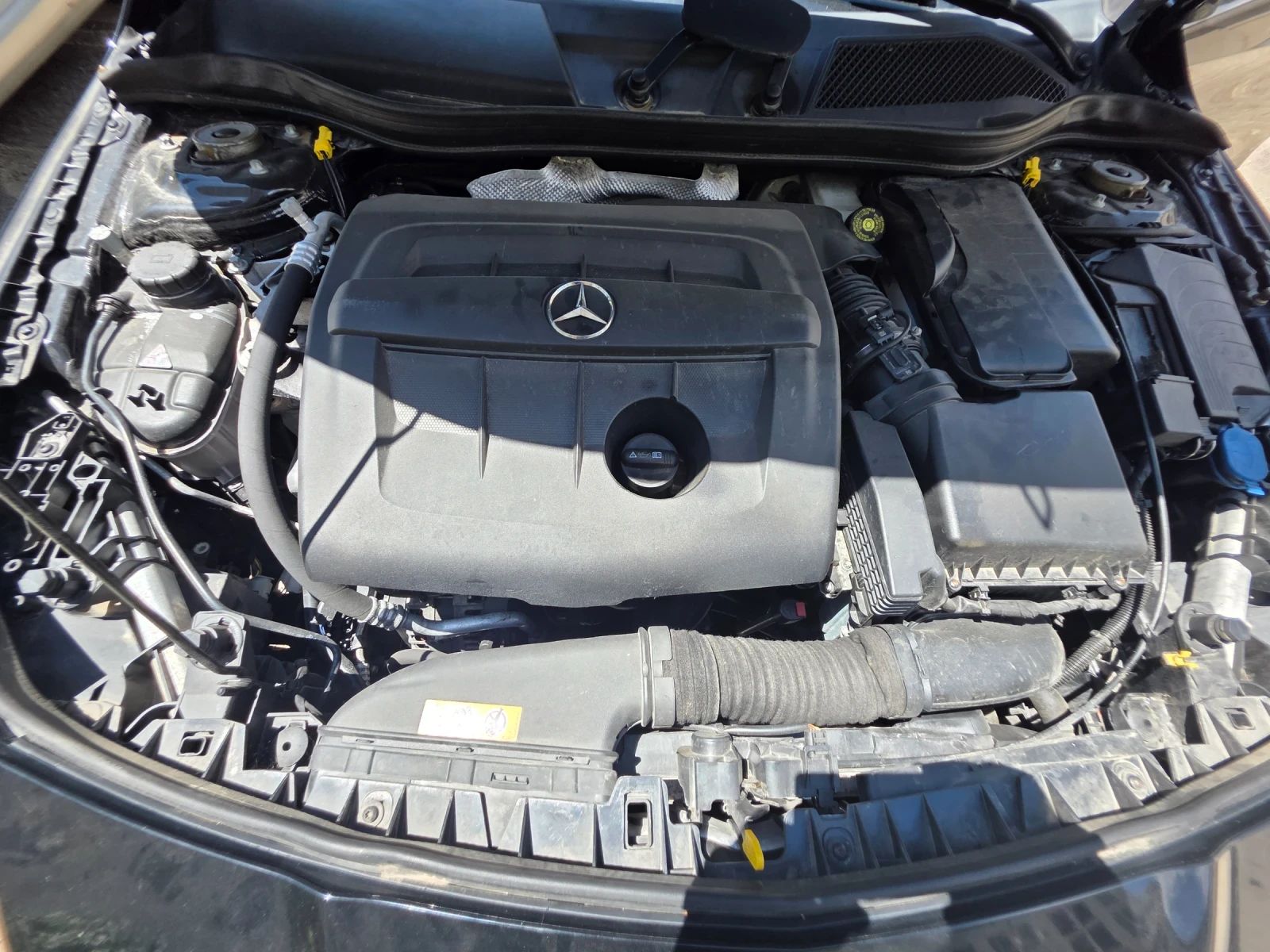 Mercedes-Benz CLA 180, снимка 9 - Автомобили и джипове - 55162567