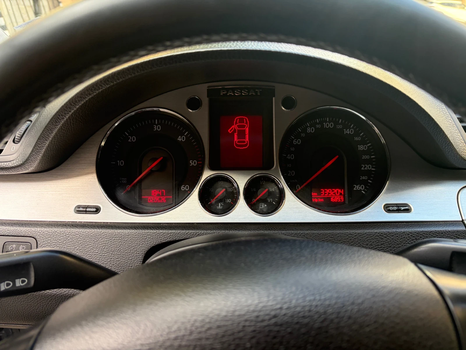 VW Passat B6 2.0 TDI, снимка 8 - Автомобили и джипове - 55386818