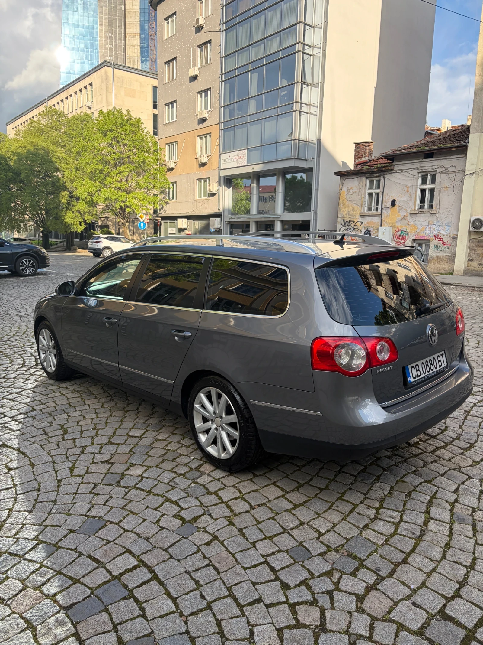 VW Passat B6 2.0 TDI, снимка 3 - Автомобили и джипове - 55386818