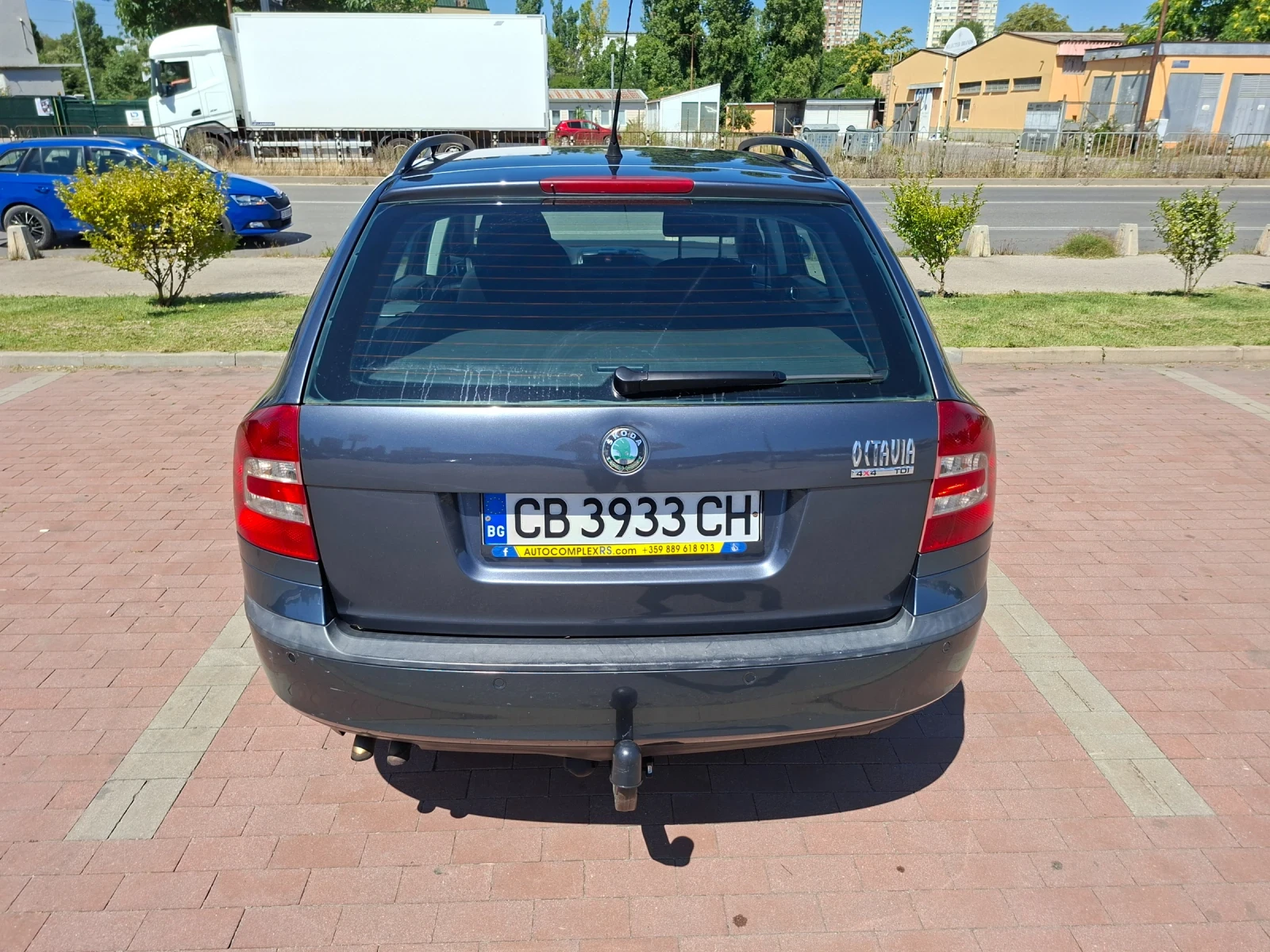 Skoda Octavia TDI  4x4, снимка 10 - Автомобили и джипове - 55462216