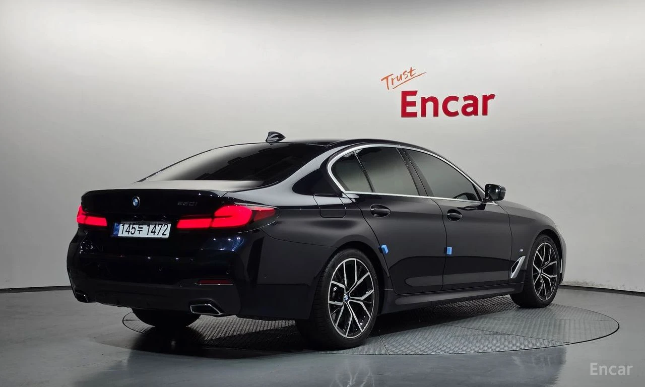 BMW 530 M* SPORT* HARMON* KARDON* ОБДУХВАНЕ* ДИСТРОНИК* ХЕ, снимка 2 - Автомобили и джипове - 55960035