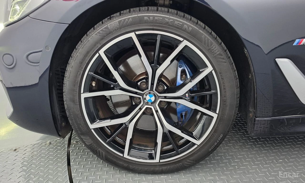 BMW 530 M* SPORT* HARMON* KARDON* ОБДУХВАНЕ* ДИСТРОНИК* ХЕ, снимка 5 - Автомобили и джипове - 55960035