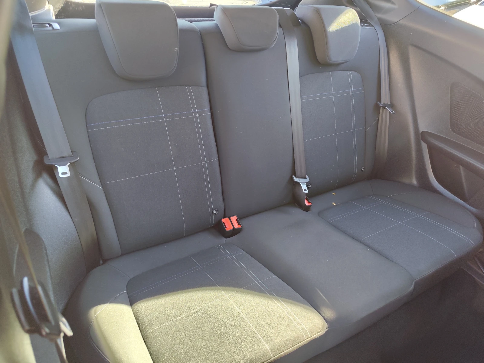 Ford Fiesta 1.1i* EURO6B* LANE ASSIST.* Klima* , снимка 12 - Автомобили и джипове - 55974789