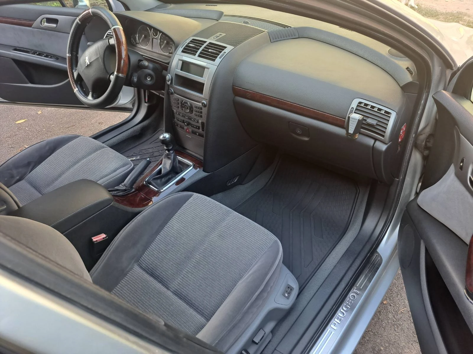 Peugeot 407 2.0 HDi, снимка 9 - Автомобили и джипове - 56350091