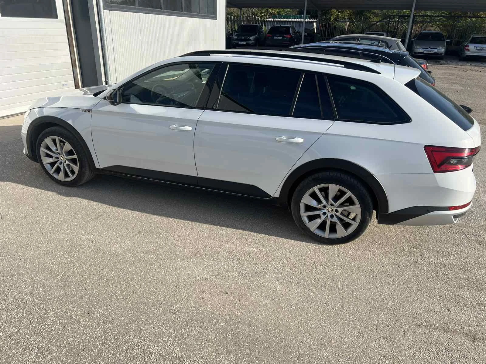 Skoda Superb SCOUT 4x4, снимка 4 - Автомобили и джипове - 56598724