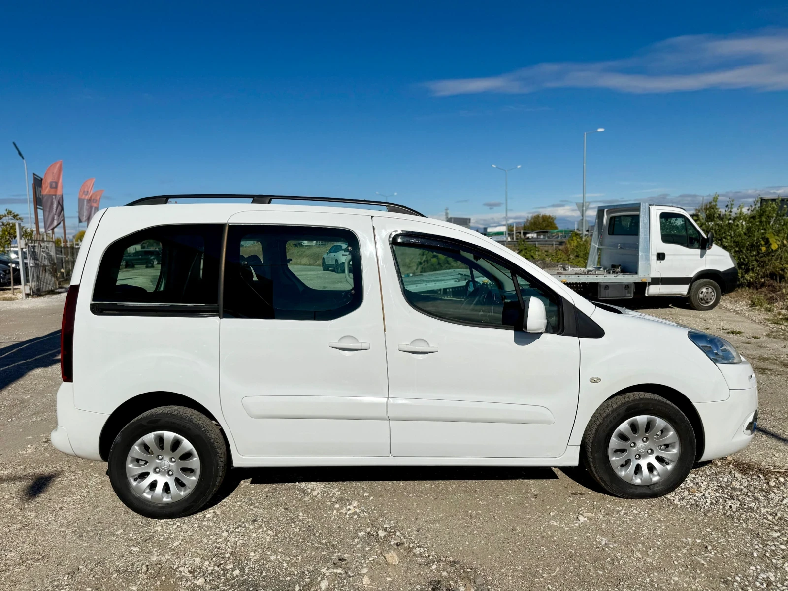 Peugeot Partner 1.6HDI-TIPEE, снимка 8 - Автомобили и джипове - 56702617