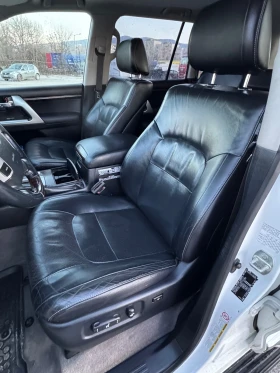 Toyota Land cruiser 200 4.5D V8 272ps Facelift - 70000 лв. / 35790.43 € - 93700304 7
