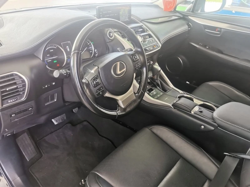 Lexus NX 300h, снимка 13 - Автомобили и джипове - 48459449