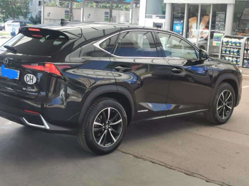 Lexus NX 300h, снимка 3 - Автомобили и джипове - 48459449