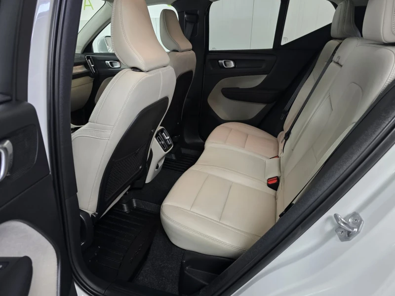 Volvo XC40  INSCRIPTION  T5 AWD ПРОМОЦИЯ до 31.12.24-60900лв , снимка 13 - Автомобили и джипове - 47807459