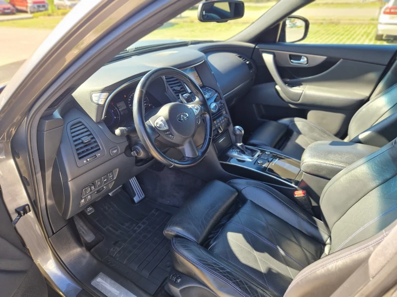 Infiniti QX70 S, снимка 13 - Автомобили и джипове - 52508225