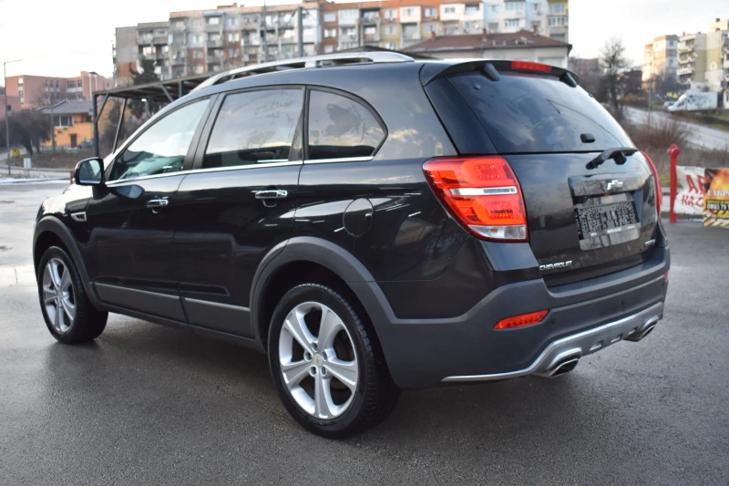 Chevrolet Captiva 2.2D/184kc= FACELIFT= 4X4= 7МЕСТА= КОЖА/НАВИ= ТОП!, снимка 3 - Автомобили и джипове - 53193420