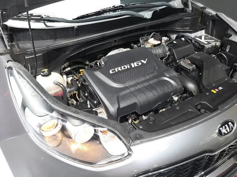 Kia Sportage 2.0 CRDi 4WD, снимка 6 - Автомобили и джипове - 54275009