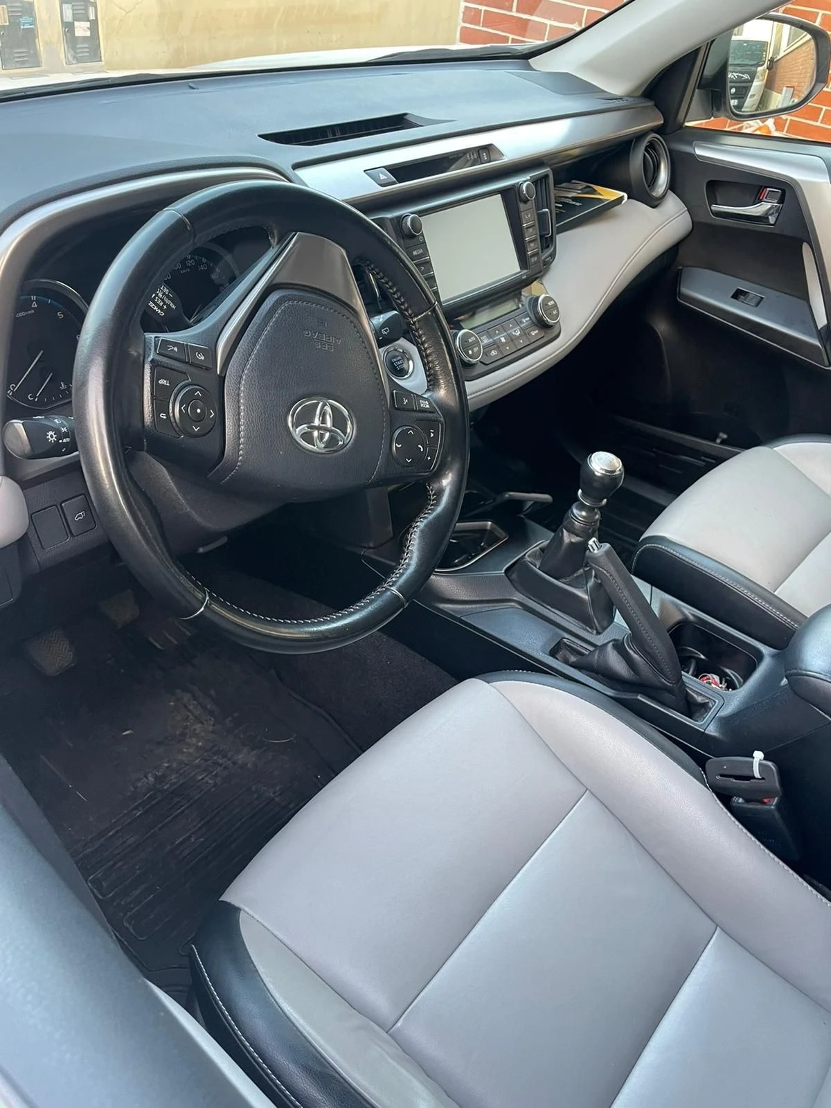 Toyota Rav4 undefined | Auto.bg — изображение 1