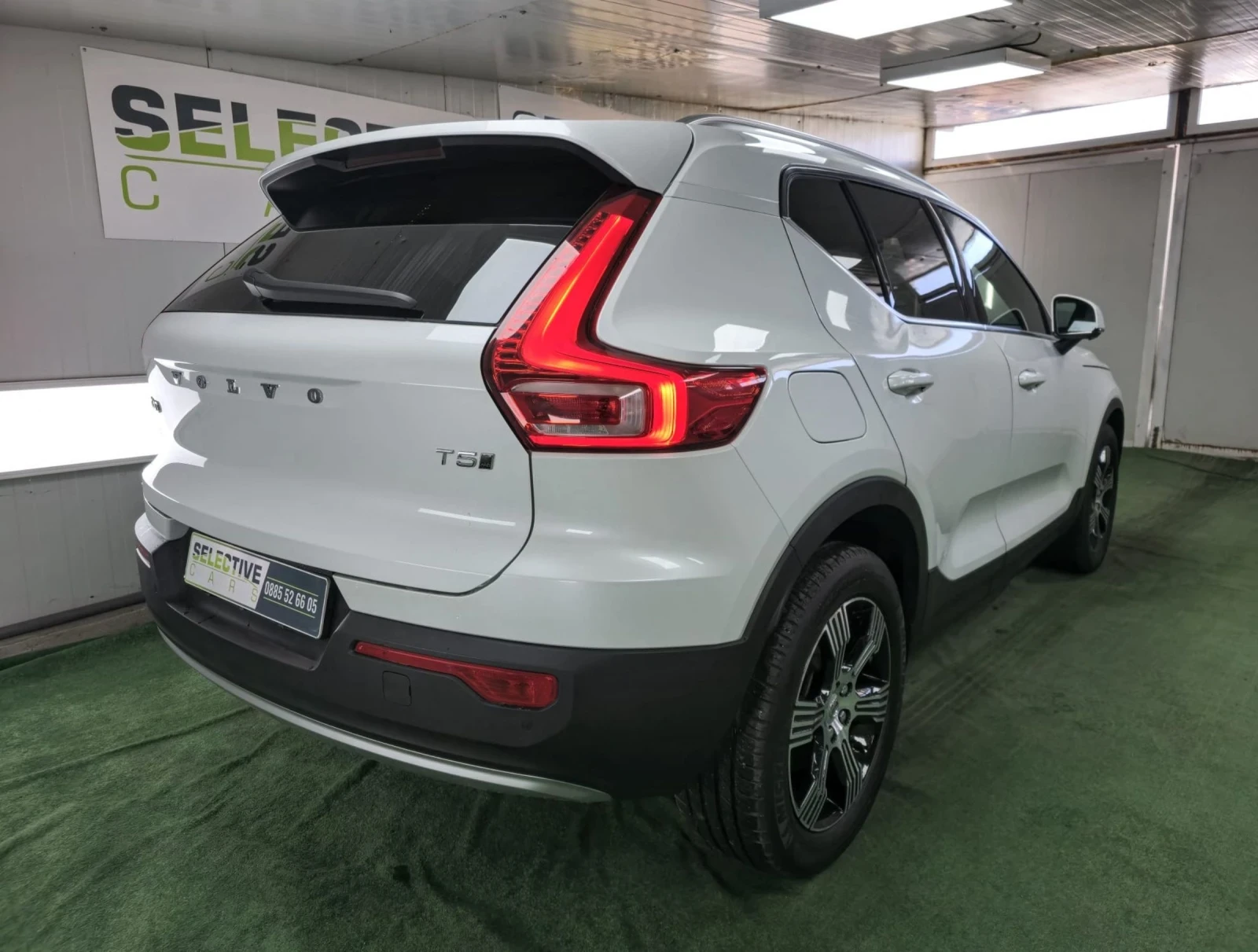 Volvo XC40  INSCRIPTION 2.0 T5 AWD  - изображение 6