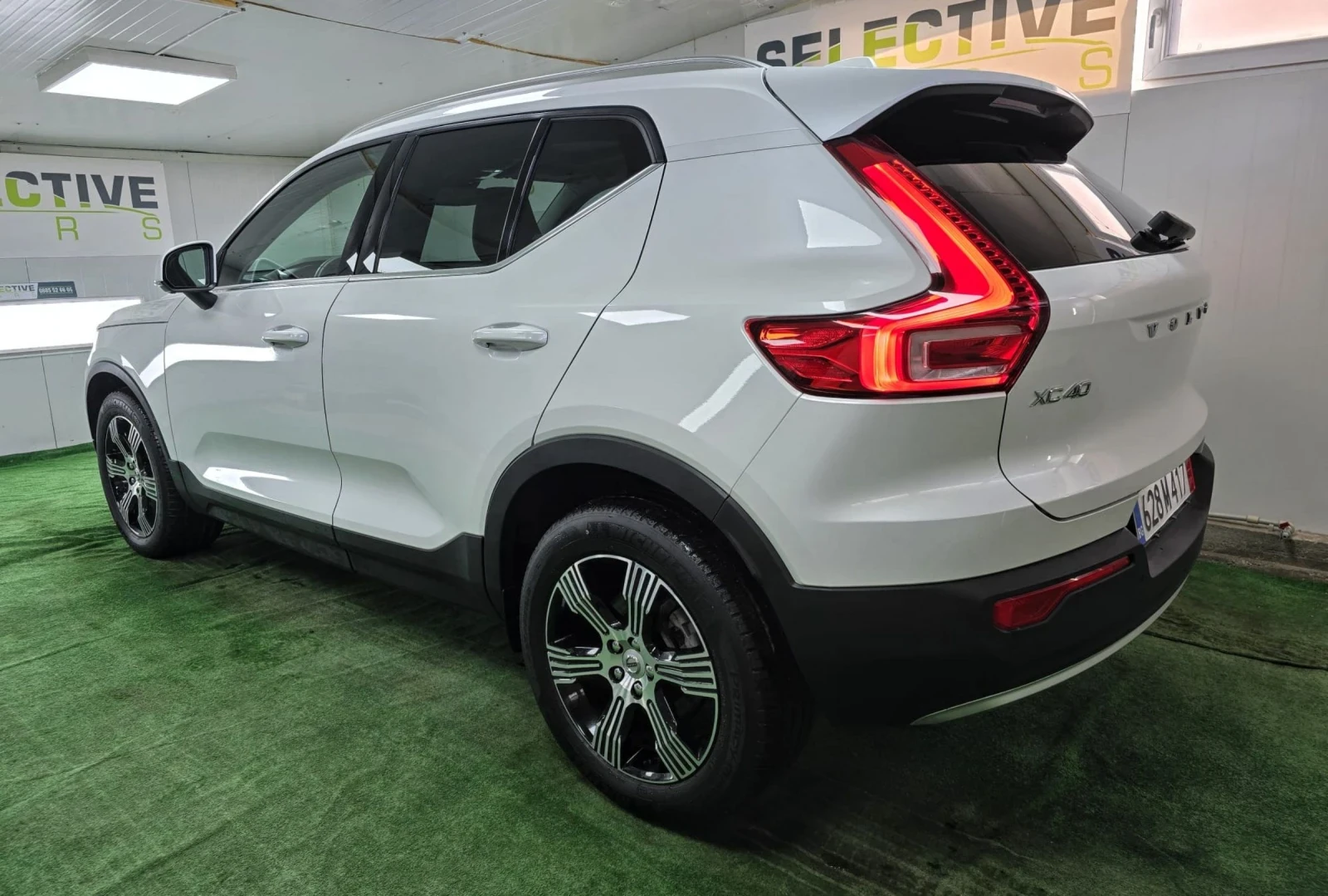 Volvo XC40  INSCRIPTION 2.0 T5 AWD  - изображение 4