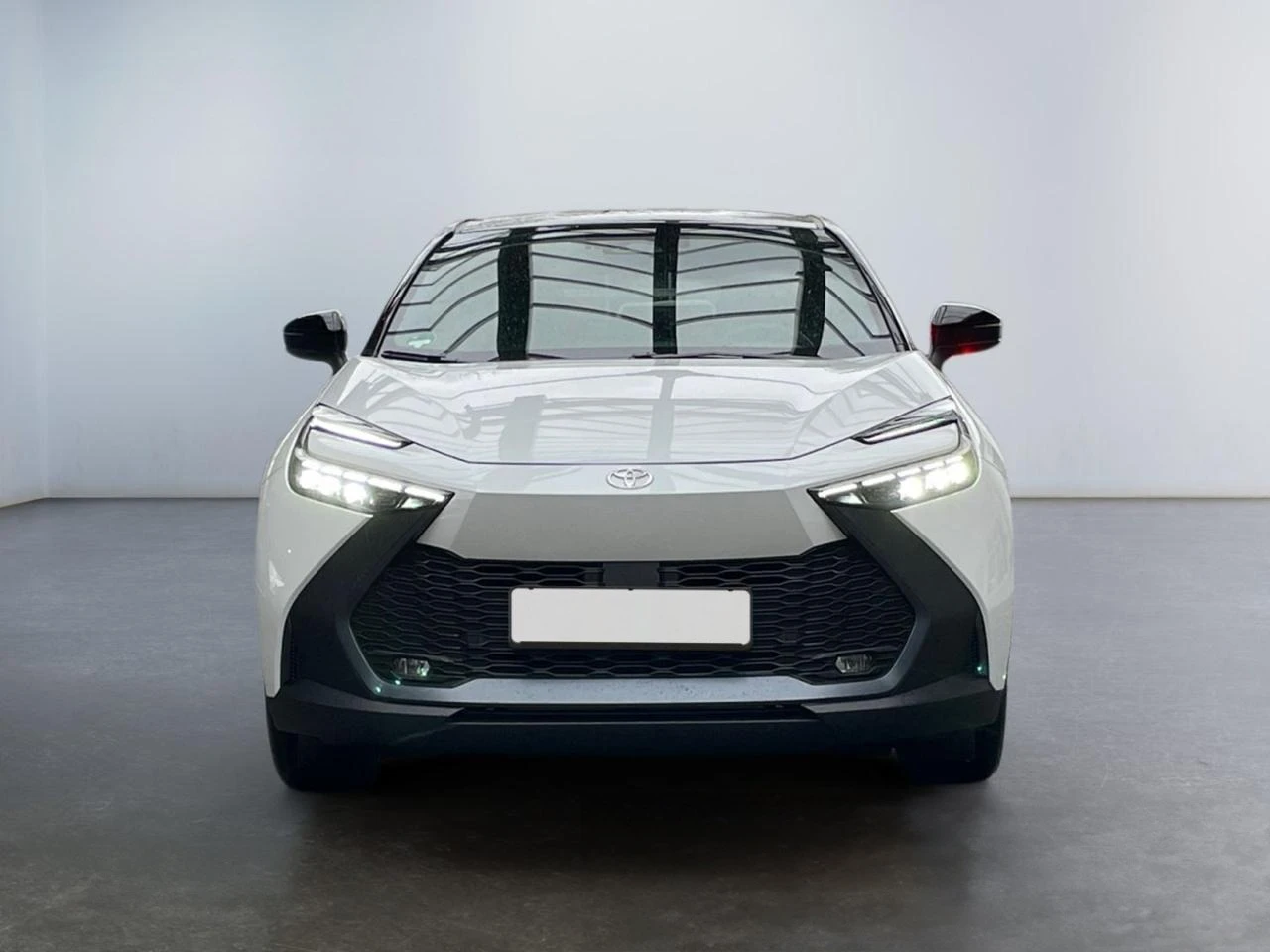 Toyota C-HR 2.0 4X2  TEAM D TECH PAK НАЛИЧНА  - изображение 6