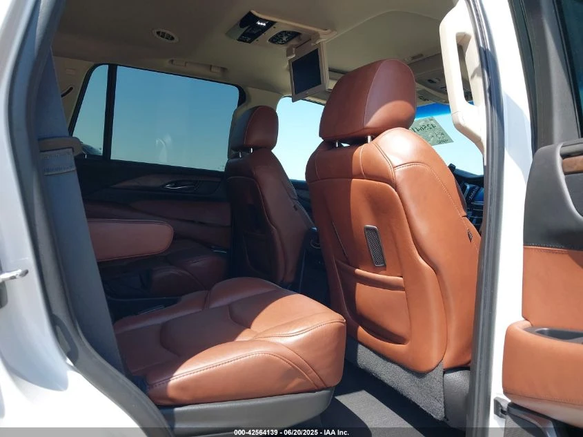Cadillac Escalade LUXURY 6.2L ОБДУХВАНЕ/DVD/ПАНО - изображение 10