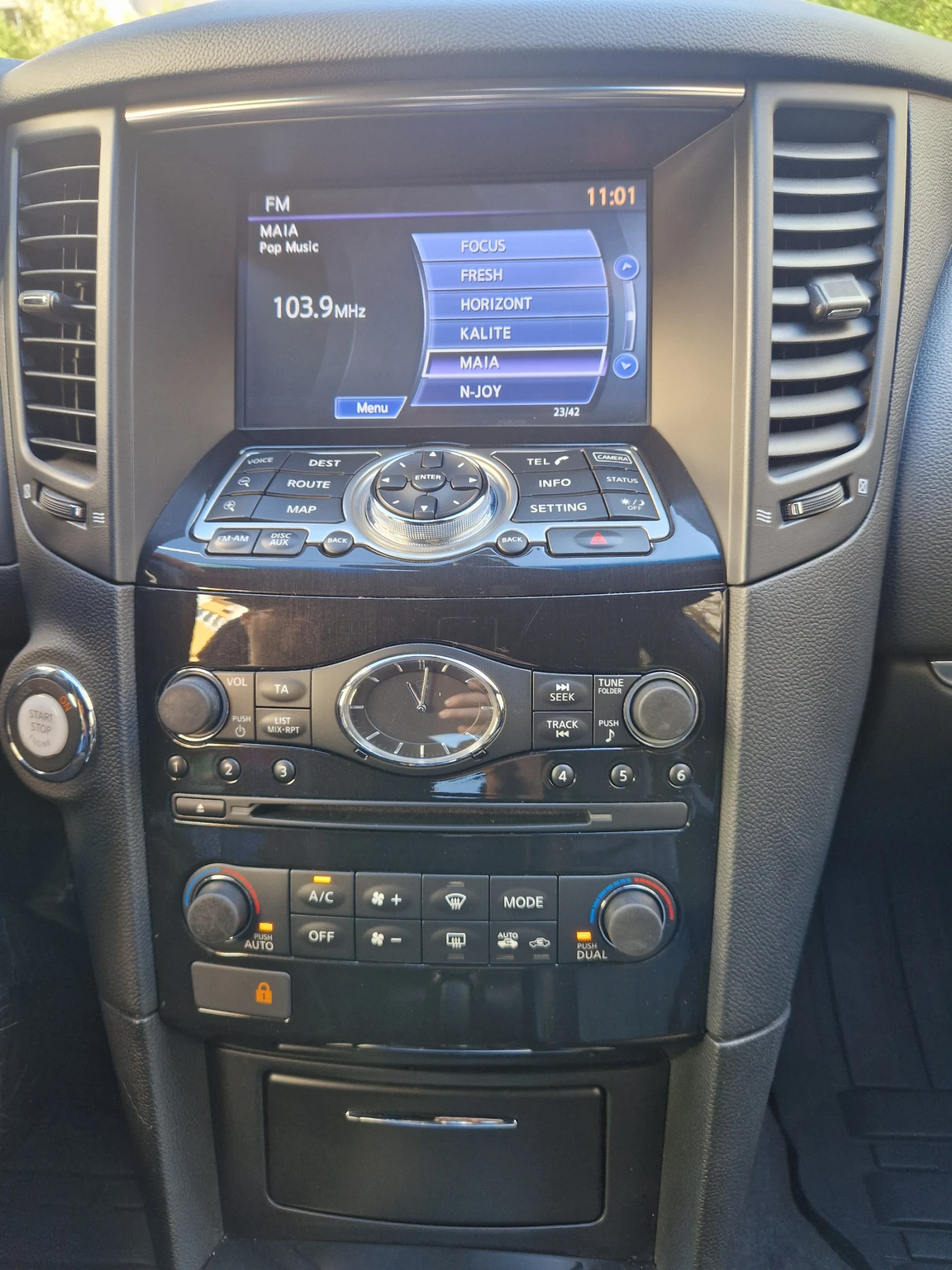 Infiniti QX70 S | Mobile.bg   14