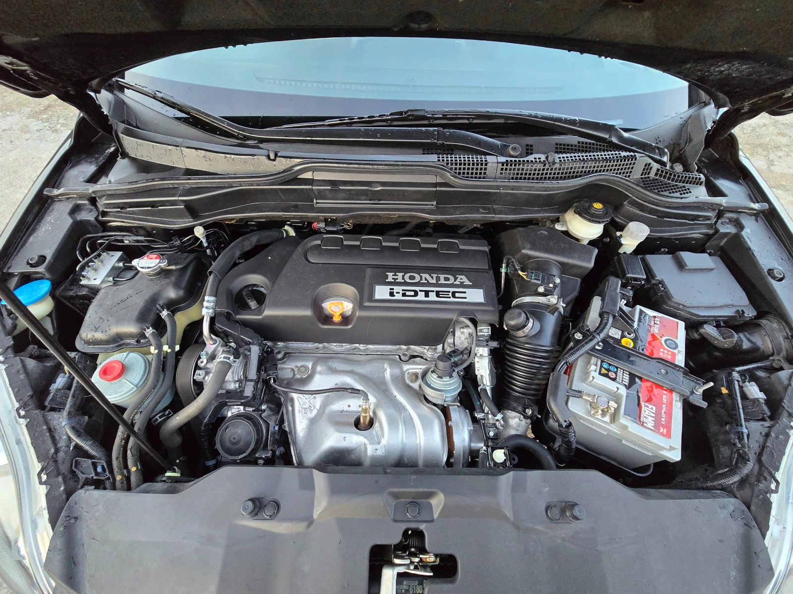 Honda Cr-v 2.2D /110ХИЛ.КМ/ЧИСТО НОВИ ЗИМНИ ГУМИ  - изображение 9