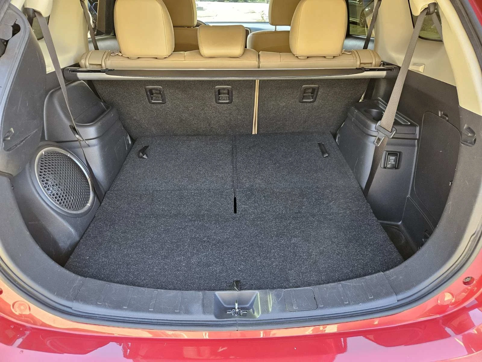 Mitsubishi Outlander 3.0 GT, снимка 14 - Автомобили и джипове - 54144201