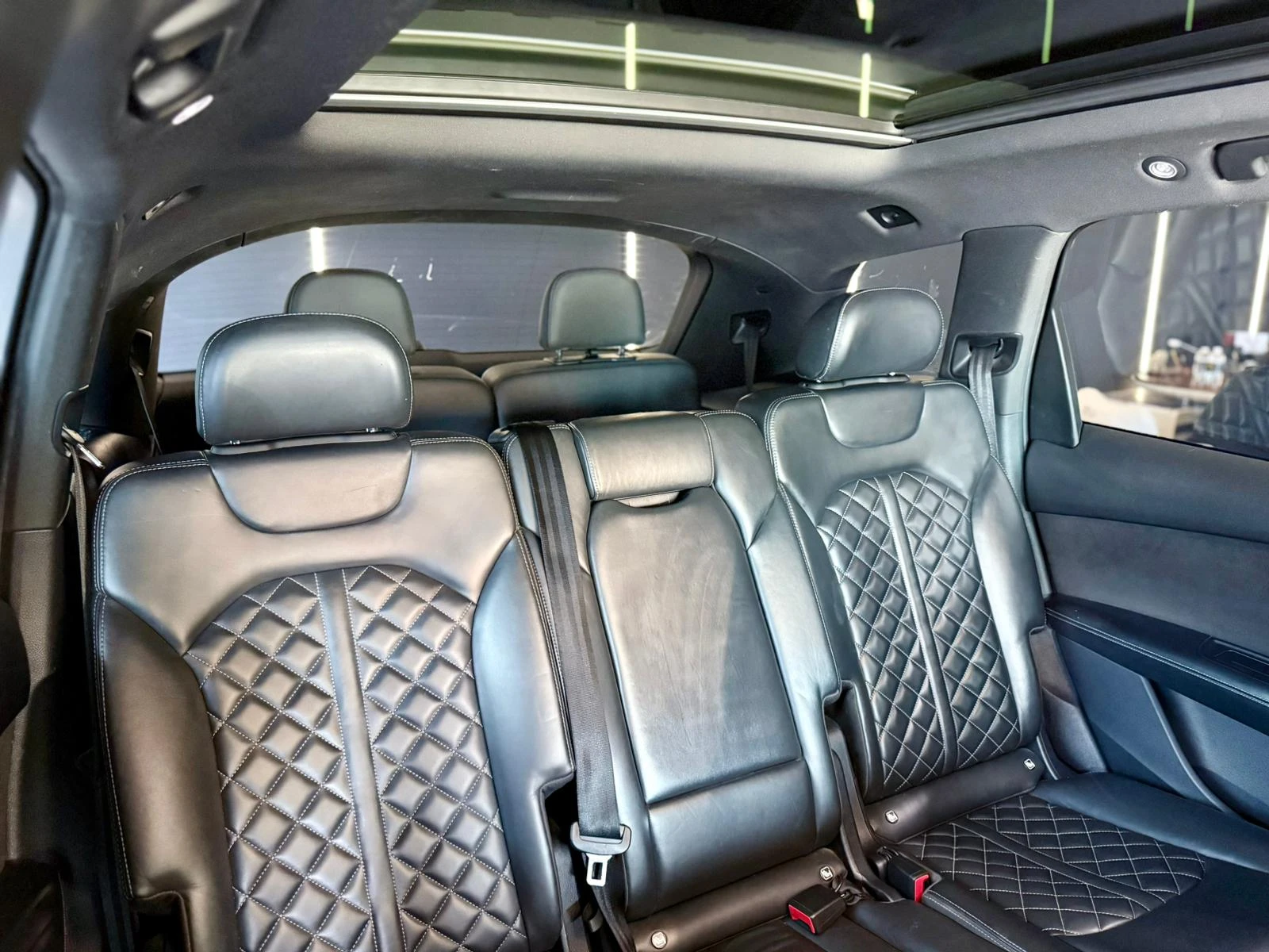 Audi SQ7 7 Местен* Pano* Подгрев* Лизинг , снимка 16 - Автомобили и джипове - 54647825