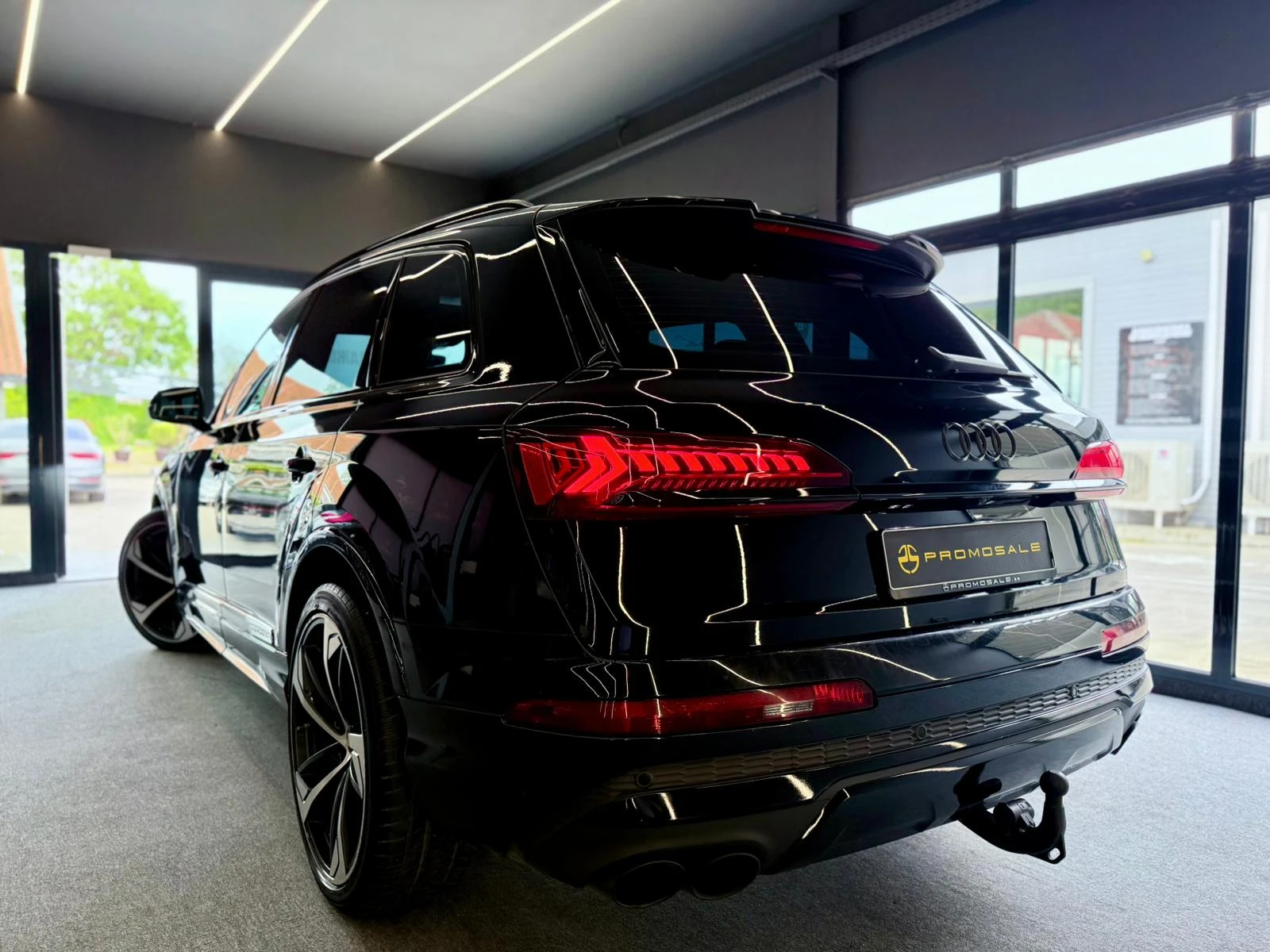 Audi SQ7 7 Местен* Pano* Подгрев* Лизинг , снимка 4 - Автомобили и джипове - 54647825