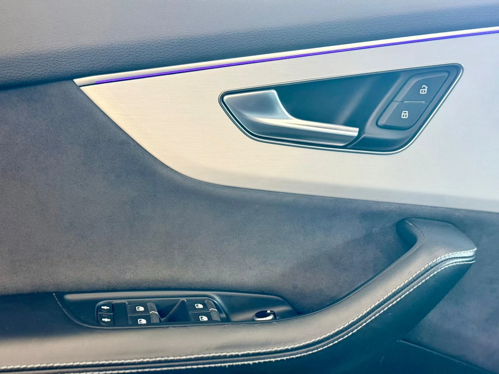 Audi SQ7 7 Местен* Pano* Подгрев* Лизинг , снимка 7 - Автомобили и джипове - 54647825