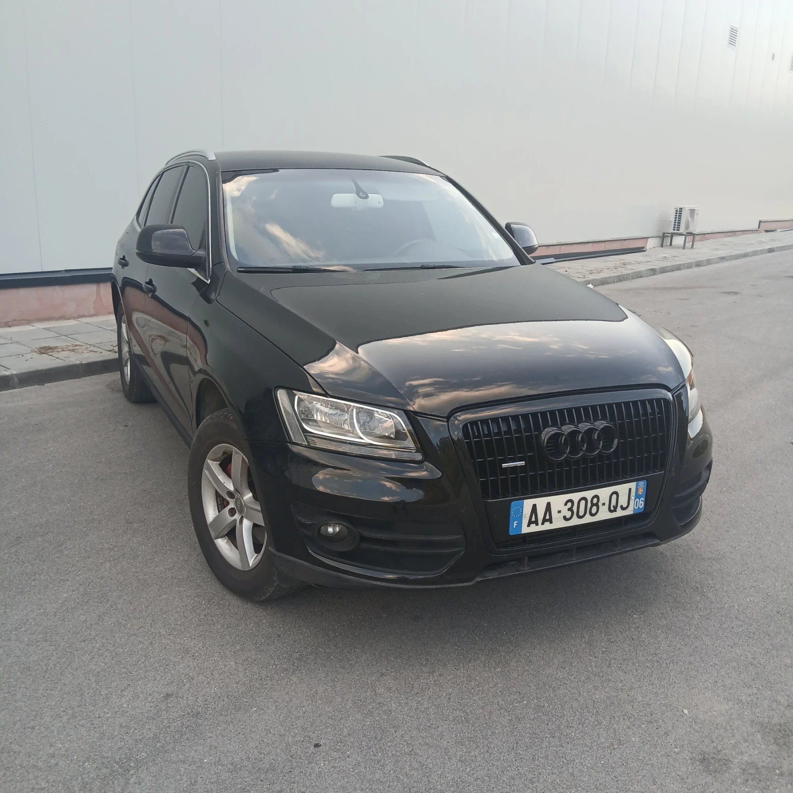 Audi Q5 QUATTRO NAVI KOJA, снимка 4 - Автомобили и джипове - 55597224