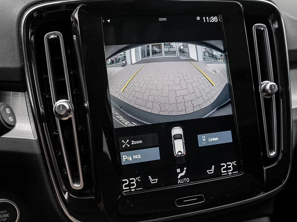 Volvo XC40 T3/MOMENTUM/163HP/PRO/PANO/CAM/CPLAY/619q, снимка 9 - Автомобили и джипове - 55735387