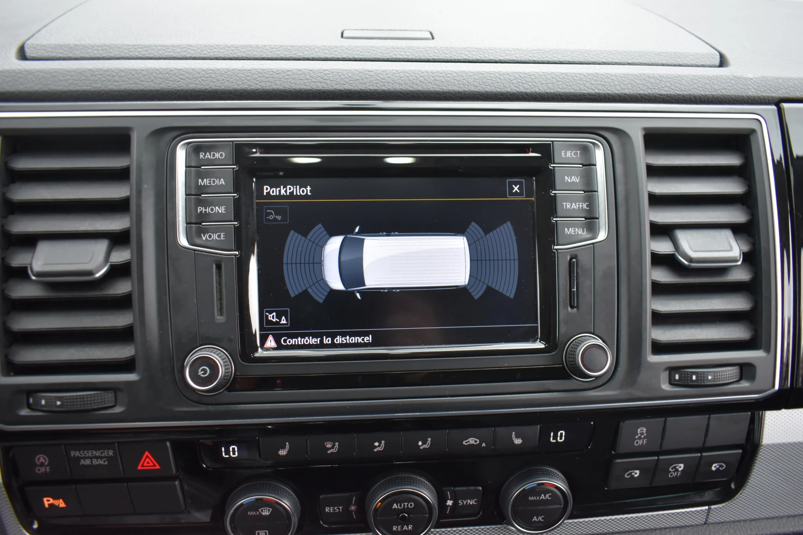 VW Multivan 2.0DI* 4MOTION* SWISS | Mobile.bg   16