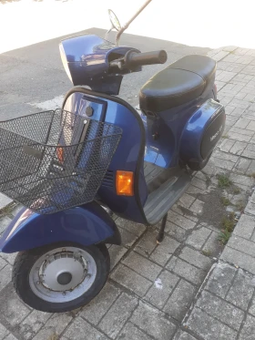 ������ Vespa 125