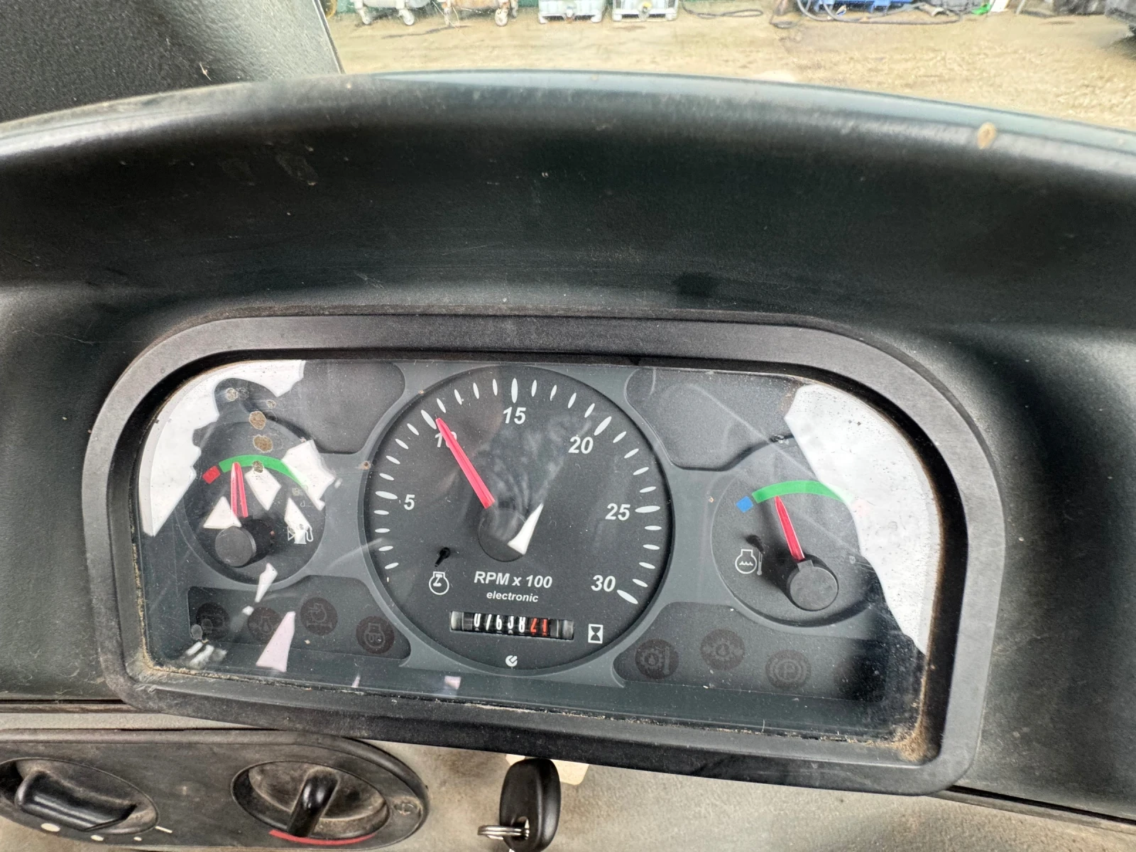 Багер New Holland LB95-4PT, снимка 13 - Индустриална техника - 54030253