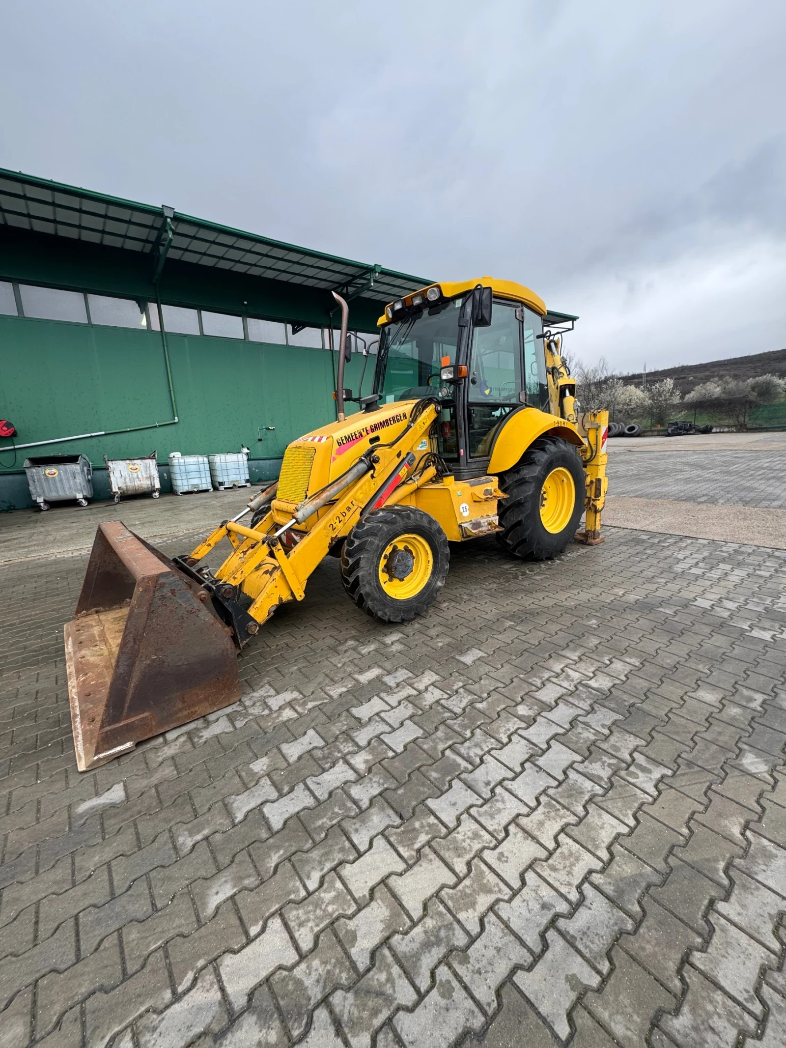 Багер New Holland LB95-4PT | Auto.bg — изображение 1