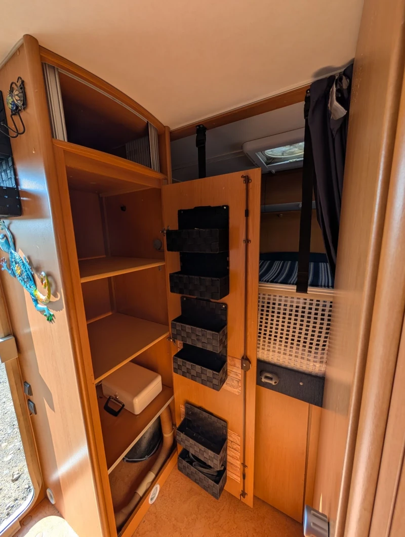 Кемпер Dethleffs, снимка 10 - Каравани и кемпери - 50715905