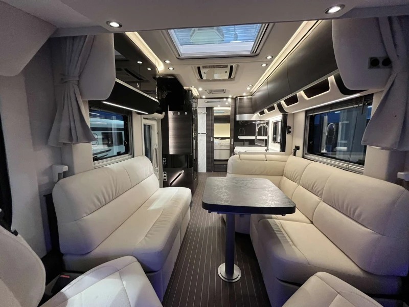Кемпер Concorde Charisma 2025 3.0 Iveco  FULL Centurion Style, снимка 2 - Каравани и кемпери - 51126947
