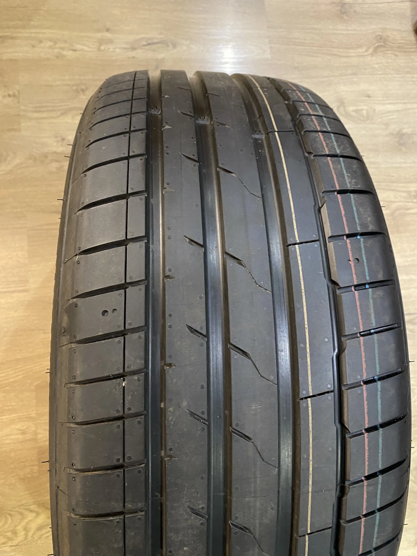 Гуми Летни 235/50R20