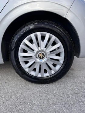Peugeot 208 1.2 i , снимка 13