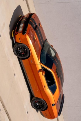 Обява за продажба на Dodge Challenger SRT 6.4L 392 ~48 000 лв. - изображение 1