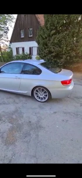 BMW 330 d ПРОБЛЕМ В МОТОРА / M-pack / Keyless / Hi-Fi /, снимка 3