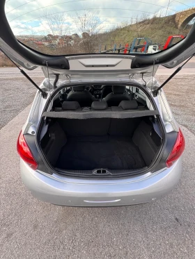 Peugeot 208 1.2 i  - 5500 € / 10757.07 лв. - 66149004 12