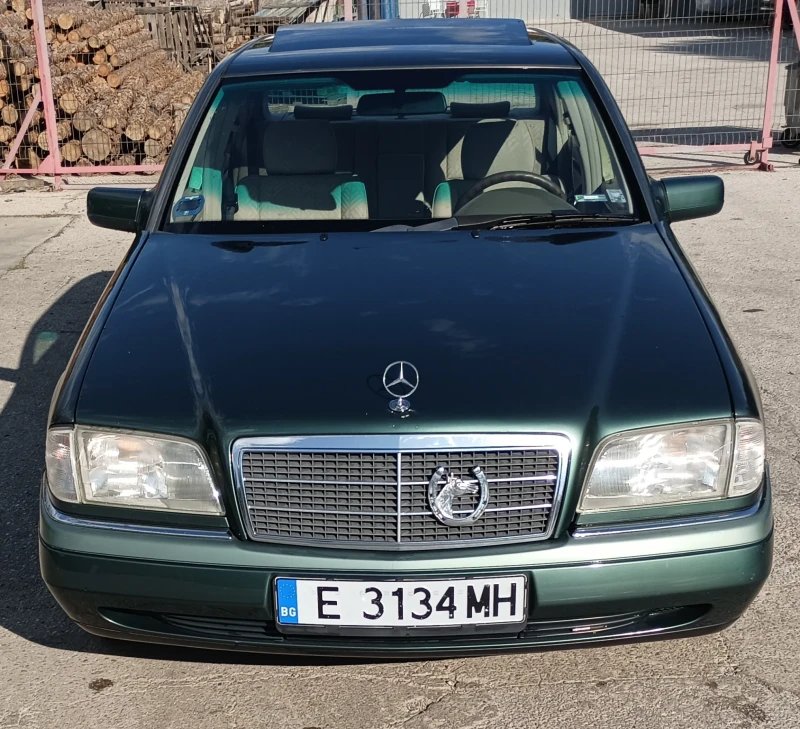 Mercedes-Benz C 180, снимка 1 - Автомобили и джипове - 47413097