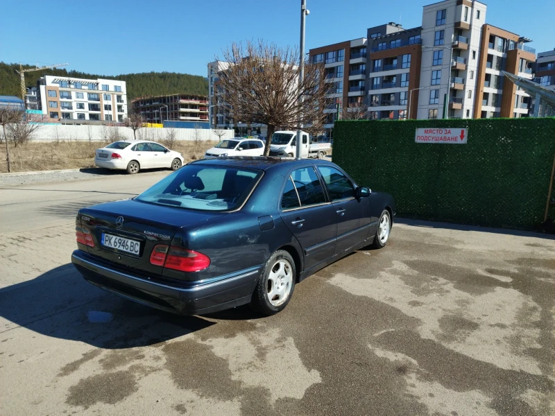 Mercedes-Benz E 200 KOMPRESSOR, снимка 17 - Автомобили и джипове - 49378437