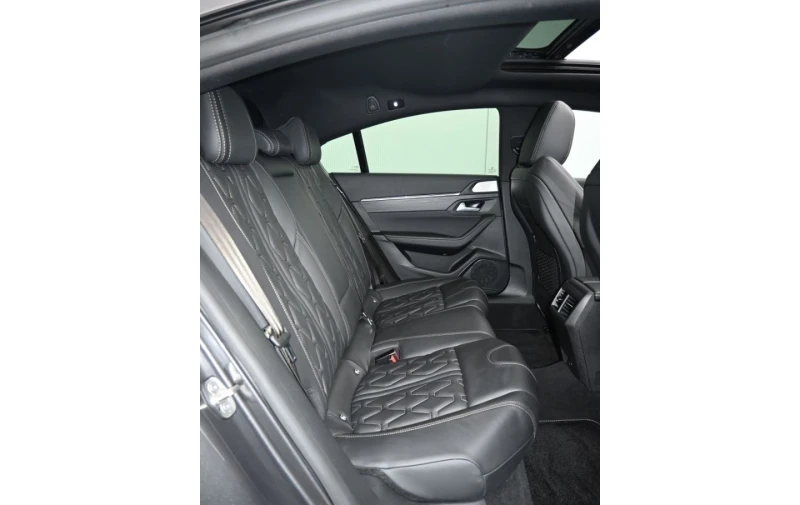 Peugeot 508 PHEV/225HP/GT/ACC/PANO/FOCAL/MASSAGE/AMBI/CAM/336v, снимка 13 - Автомобили и джипове - 50098329